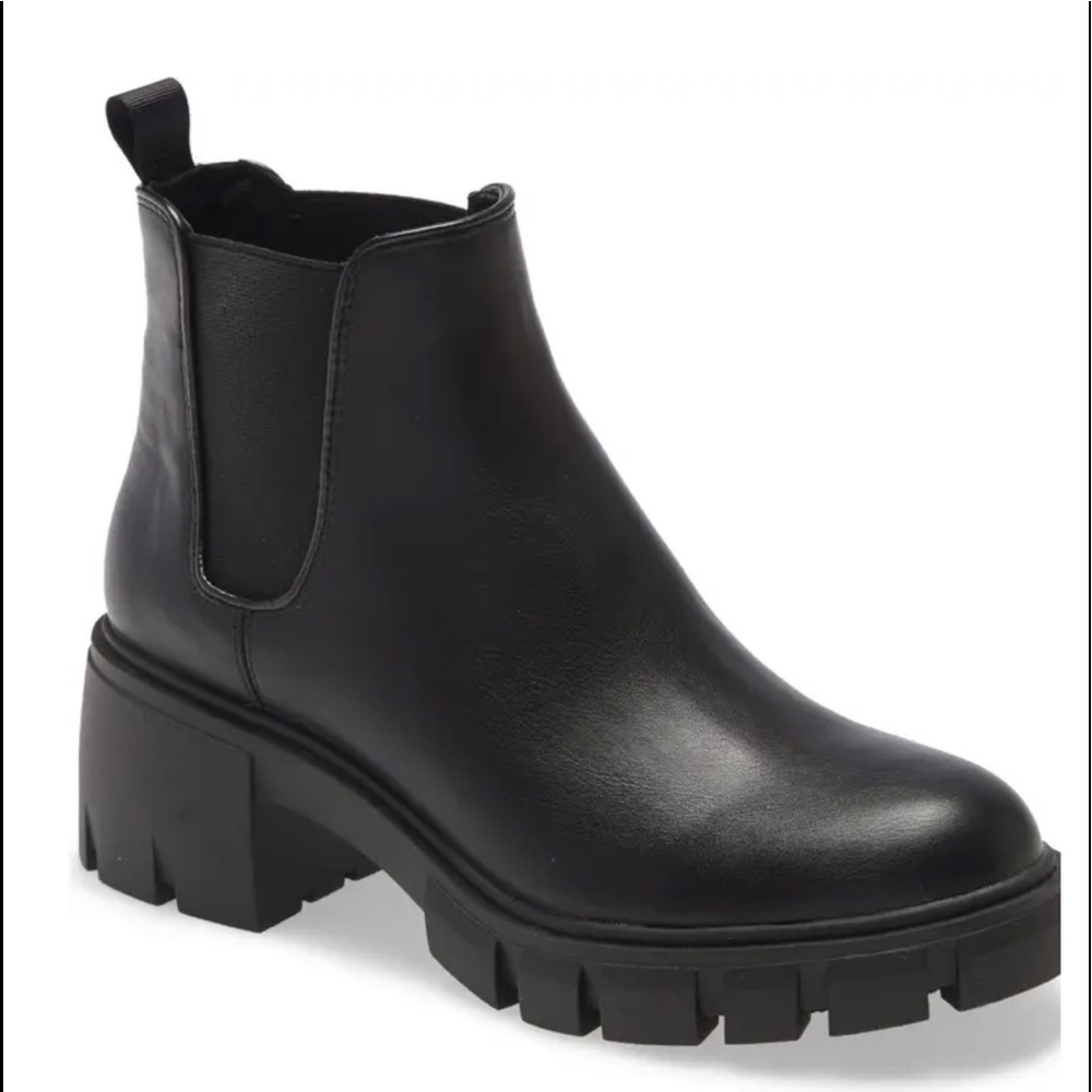 STEVE MADDEN HADLEE LUG SOLE CHELSEA BLACK BOOT Size 8